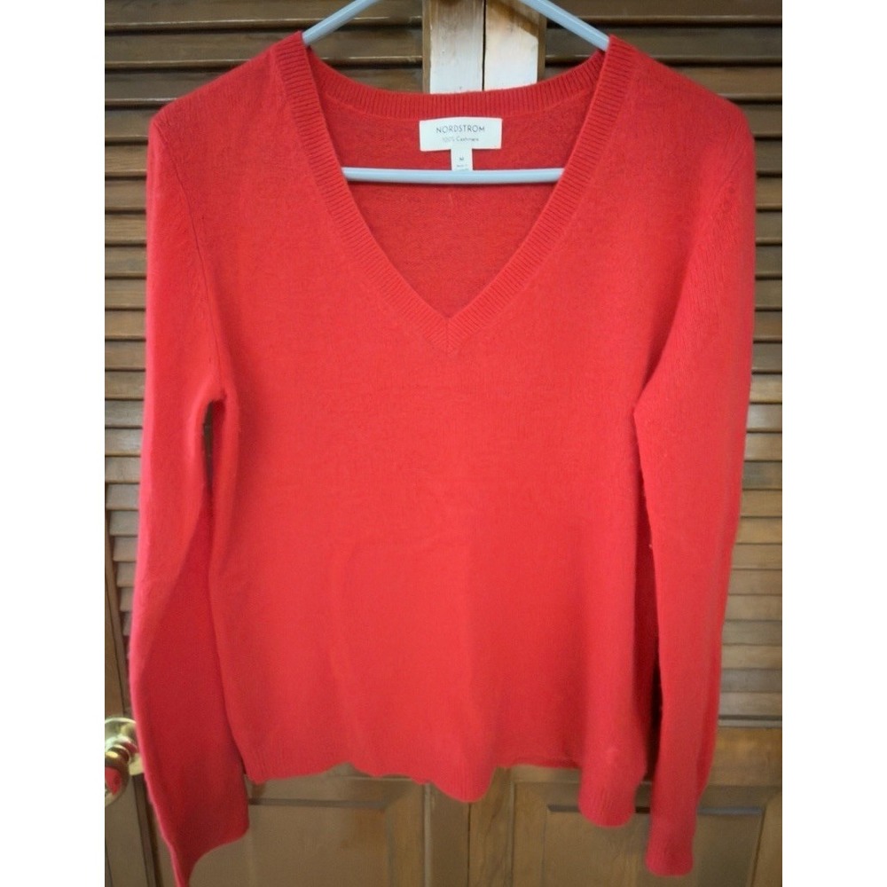 Nordstrom Womens M 100% Cashmere Sweater Red V Neck Long Sleeve Luxury